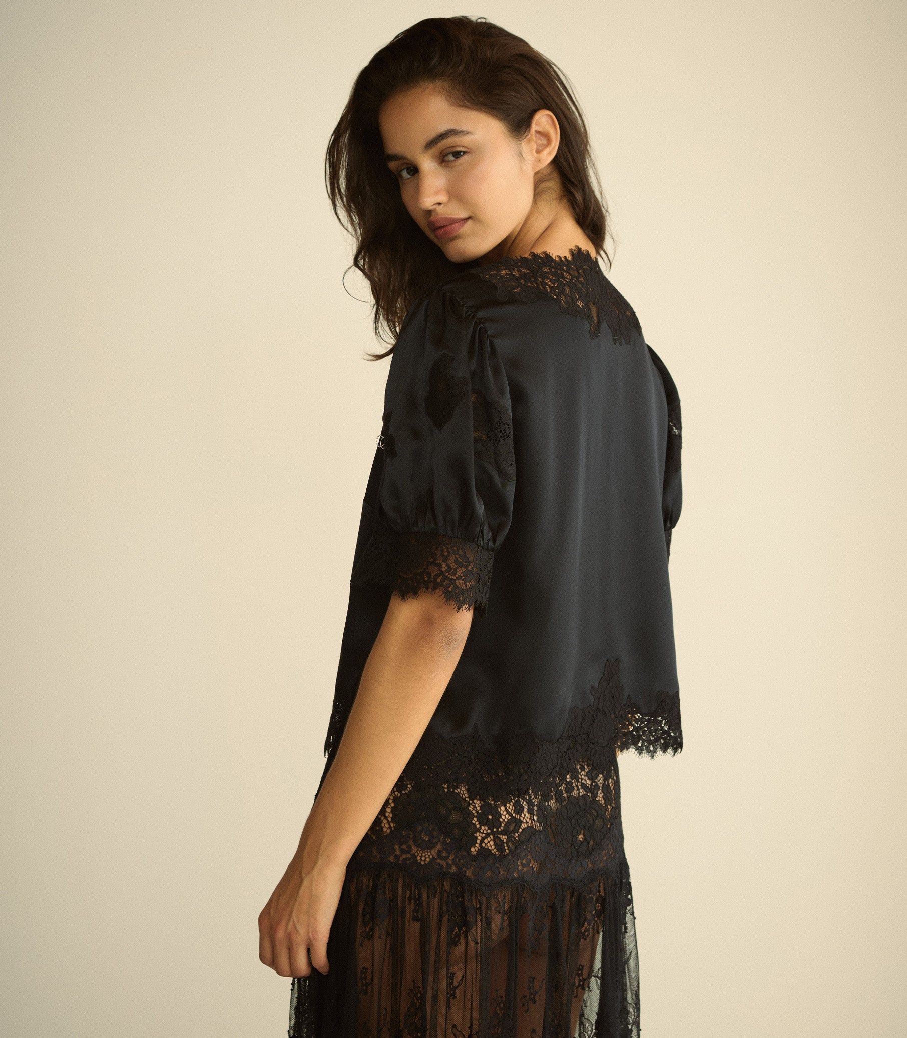 IDELLA SILK SATIN TOP -- BLACK